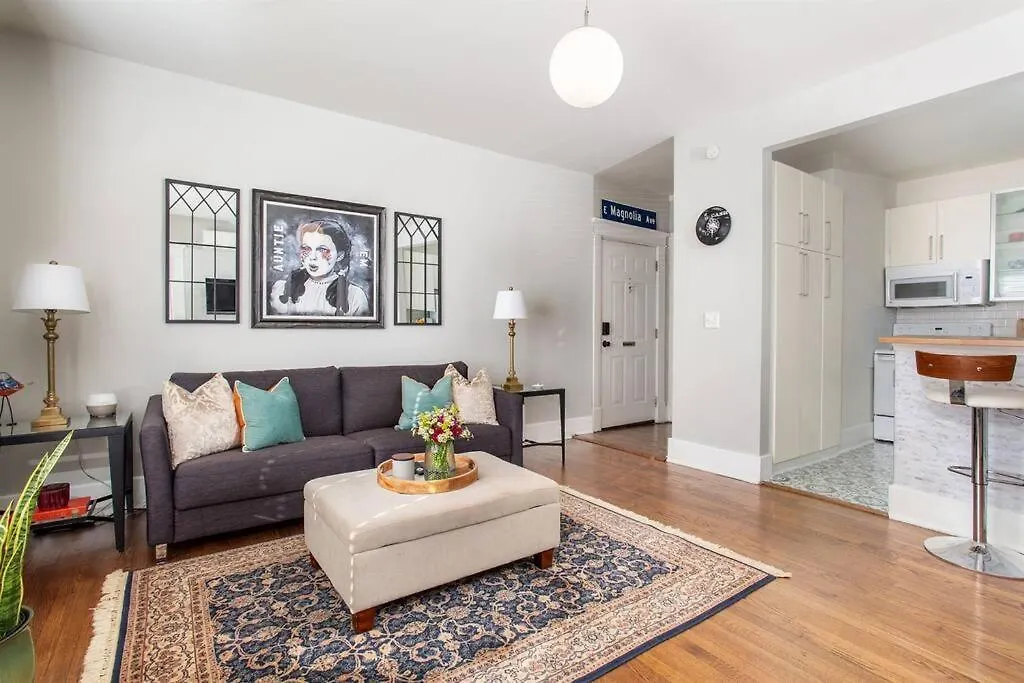 Belmont University 2Mi Broadway Nashville Apartment
